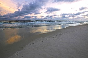 Ocean Reef by Youngs Suncoast