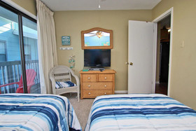 Ocean Reef by Youngs Suncoast