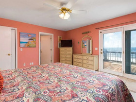 Ocean Seaduction by Meyer Vacation Rentals