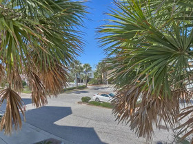 Pina Colada by Meyer Vacation Rentals