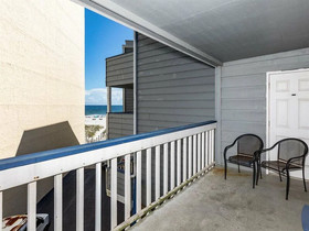 Regatta by Meyer Vacation Rentals