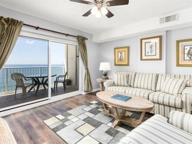 Royal Palms by Vacasa