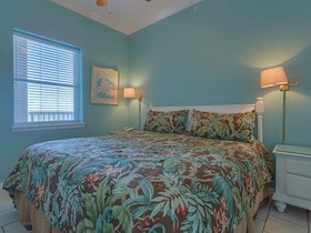 Royal Palms by Vacasa