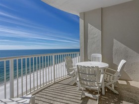 Royal Palms by Vacasa