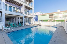 Sea Monster West by Meyer Vacation Rentals