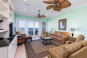 Sea Monster West by Meyer Vacation Rentals