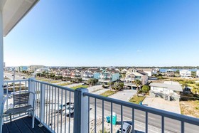 Sea Monster West by Meyer Vacation Rentals