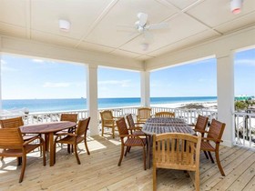 Shipwrecked by Meyer Vacation Rentals