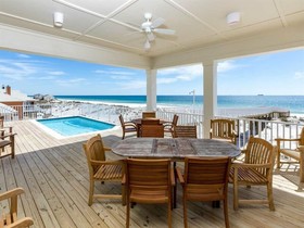 Shipwrecked by Meyer Vacation Rentals