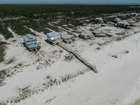 Shipwrecked by Meyer Vacation Rentals