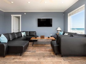 Shipwrecked by Meyer Vacation Rentals