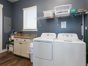 Shipwrecked by Meyer Vacation Rentals