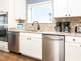 Shipwrecked by Meyer Vacation Rentals