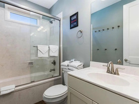 Shipwrecked by Meyer Vacation Rentals