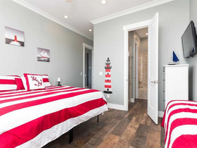 Shipwrecked by Meyer Vacation Rentals