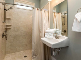 Shipwrecked by Meyer Vacation Rentals