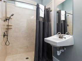 Shipwrecked by Meyer Vacation Rentals