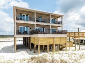 Sun Swept by Meyer Vacation Rentals