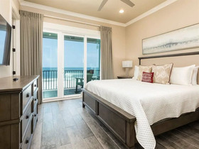 Sun Swept by Meyer Vacation Rentals