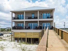 Sun Swept by Meyer Vacation Rentals