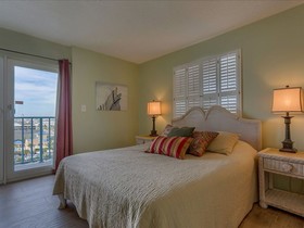 Surf Side Shores by Meyer Vacation Rentals