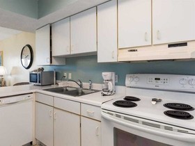 Surf Side Shores by Meyer Vacation Rentals