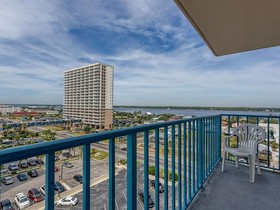 Surf Side Shores by Meyer Vacation Rentals