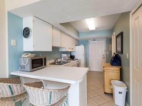 Surf Side Shores by Meyer Vacation Rentals