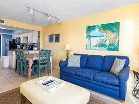 Surf Side Shores by Meyer Vacation Rentals