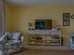 Surf Side Shores by Meyer Vacation Rentals