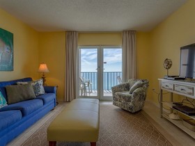 Surf Side Shores by Meyer Vacation Rentals