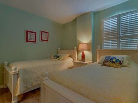 Surf Side Shores by Meyer Vacation Rentals