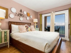 Surf Side Shores by Meyer Vacation Rentals