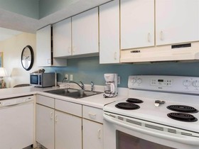 Surf Side Shores by Meyer Vacation Rentals