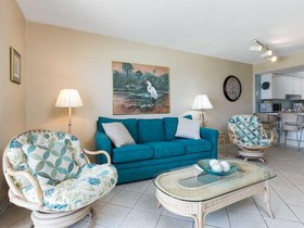 Surf Side Shores by Meyer Vacation Rentals