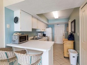 Surf Side Shores by Meyer Vacation Rentals