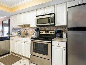 Surf Side Shores by Meyer Vacation Rentals