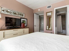 Surf Side Shores by Meyer Vacation Rentals