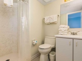 Surf Side Shores by Meyer Vacation Rentals