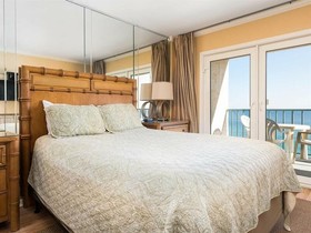 Surf Side Shores by Meyer Vacation Rentals