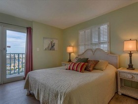 Surf Side Shores by Meyer Vacation Rentals