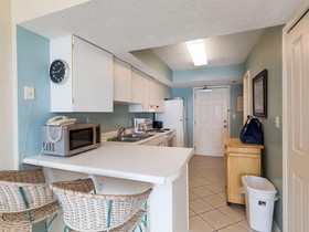 Surf Side Shores by Meyer Vacation Rentals