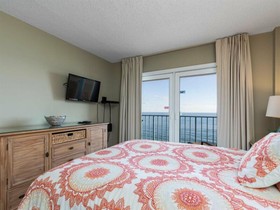 Surf Side Shores by Meyer Vacation Rentals