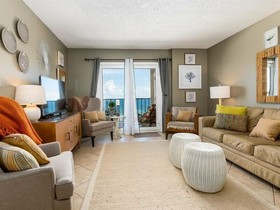 Surf Side Shores by Meyer Vacation Rentals
