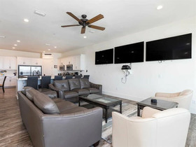 The Blind Melon by Meyer Vacation Rentals