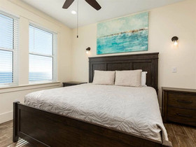 The Blind Melon by Meyer Vacation Rentals