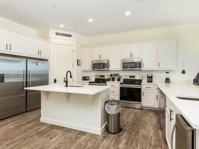 The Blind Melon by Meyer Vacation Rentals