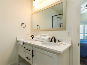 The Blind Melon by Meyer Vacation Rentals