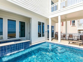 The Blind Melon by Meyer Vacation Rentals