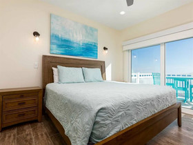 The Blind Melon by Meyer Vacation Rentals